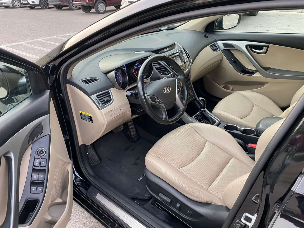 Hyundai Elantra, 2014 il, 1.8 L, 120 671 km