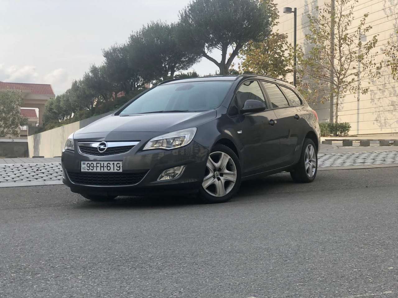 Opel Astra, 2011 il, 1.4 L, 248 000 km