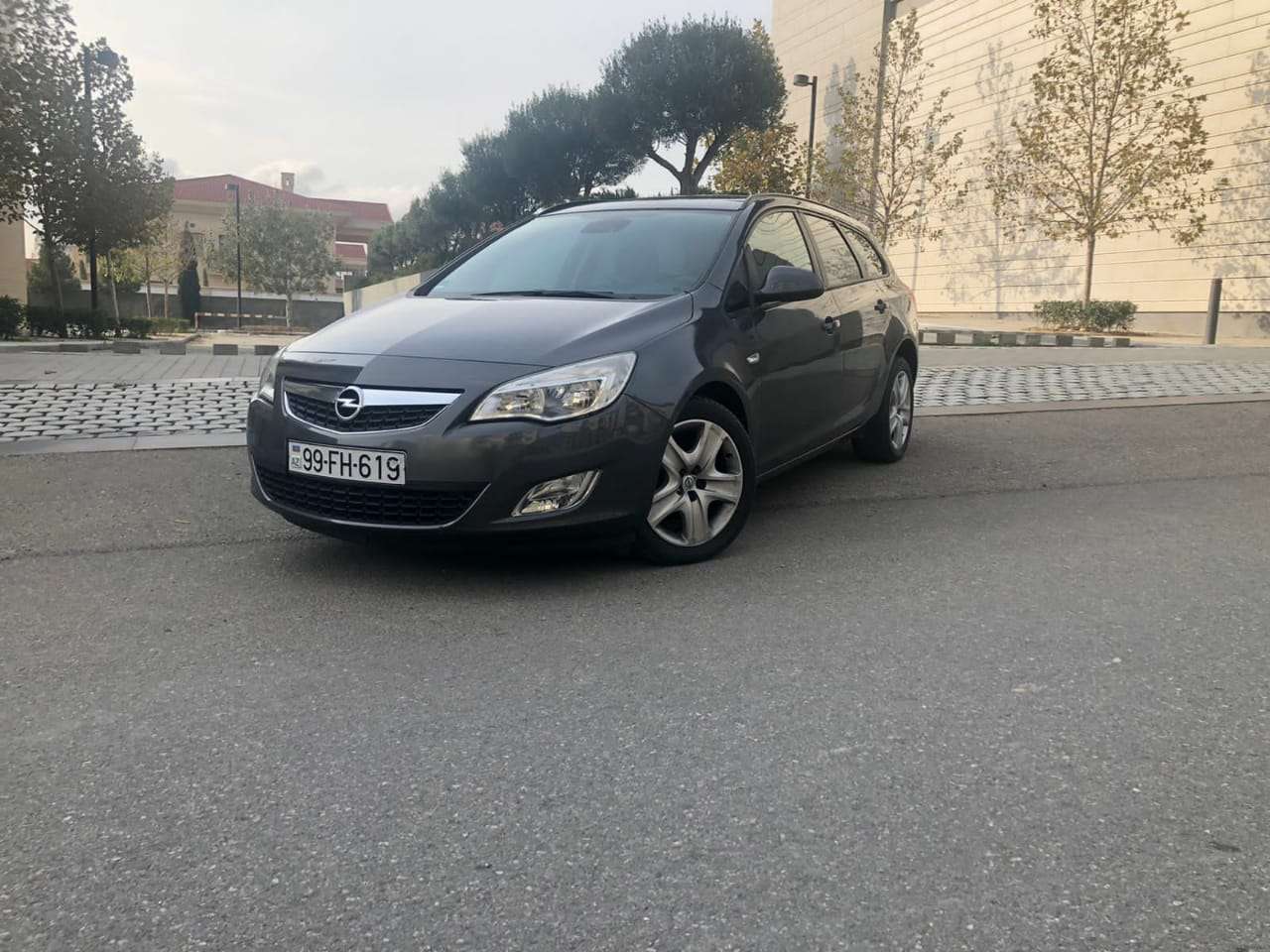 Opel Astra, 2011 il, 1.4 L, 248 000 km