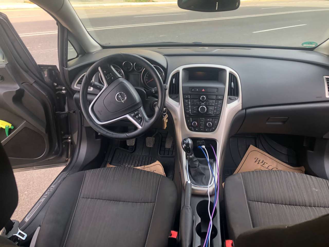 Opel Astra, 2011 il, 1.4 L, 248 000 km