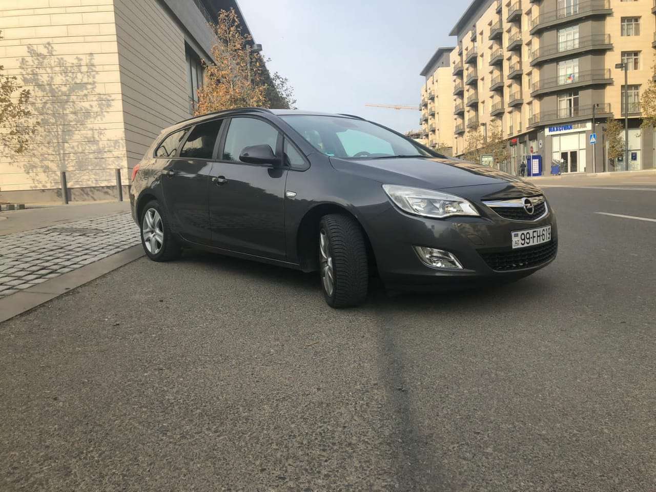 Opel Astra, 2011 il, 1.4 L, 248 000 km