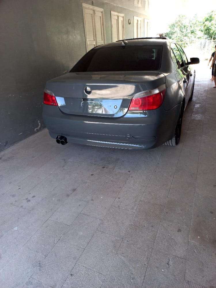 BMW 525, 2005 il, 2.5 L, 230 000 km