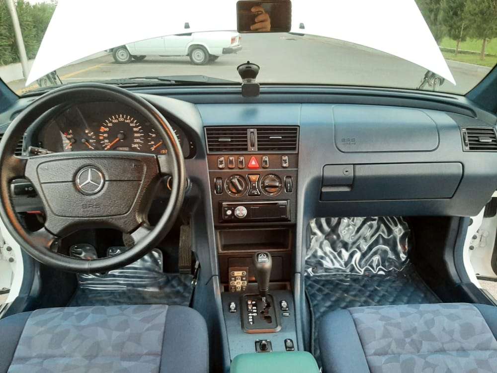 Mercedes C 180, 1998 il, 1.8 L, 238 000 km