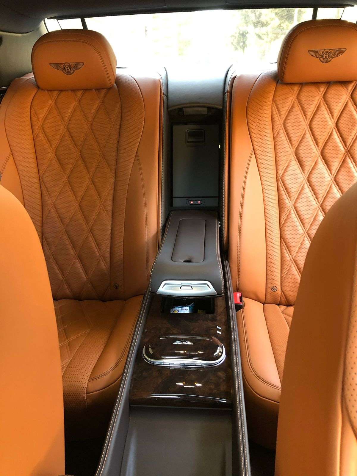 Bentley Flying Spur, 2015 il, 6.0 L, 26 000 km