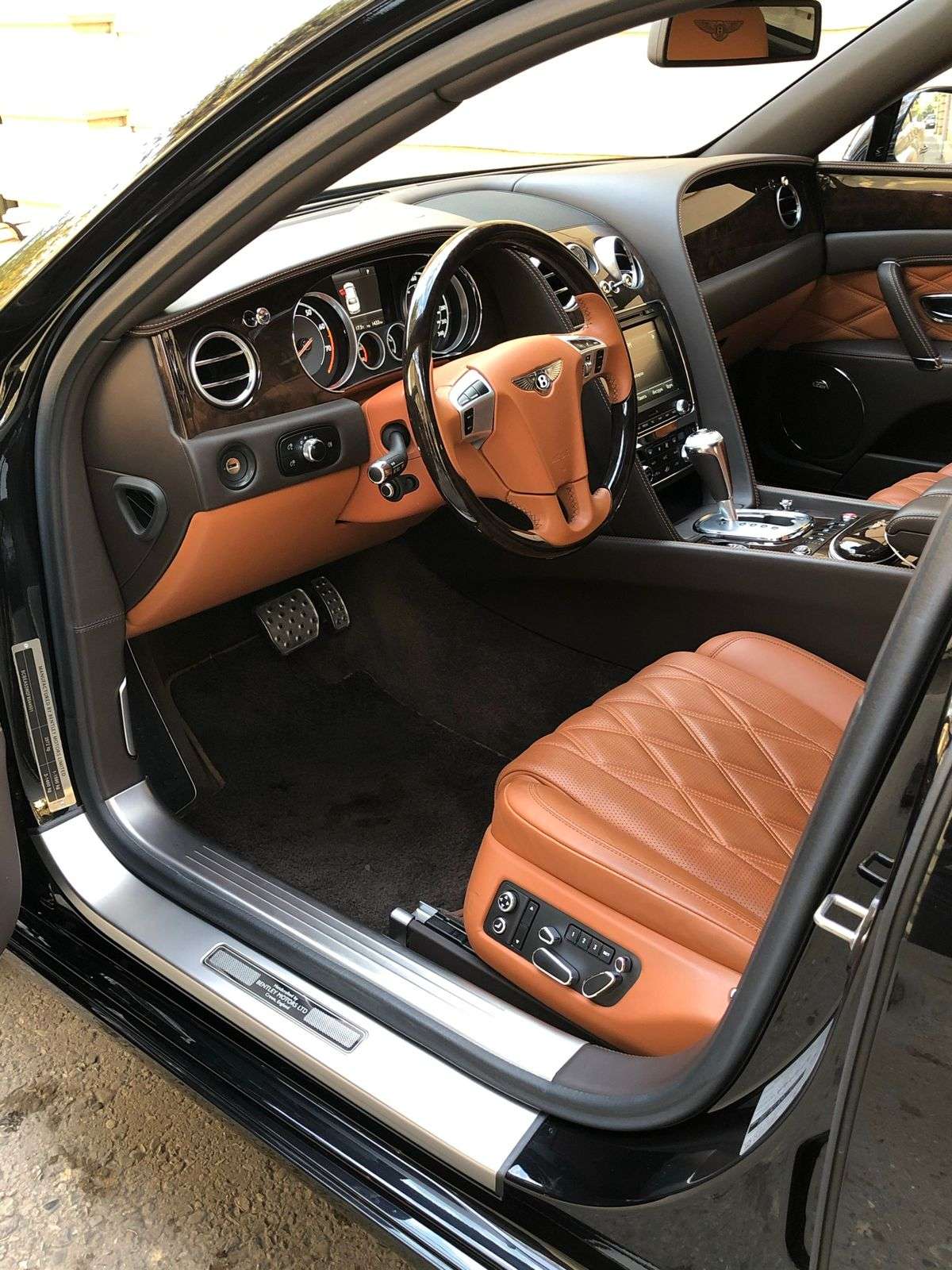 Bentley Flying Spur, 2015 il, 6.0 L, 26 000 km