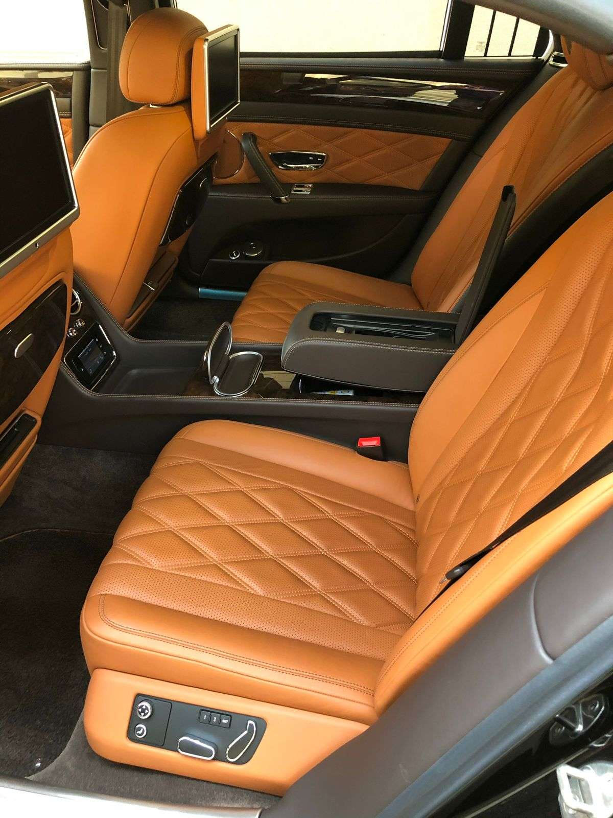 Bentley Flying Spur, 2015 il, 6.0 L, 26 000 km