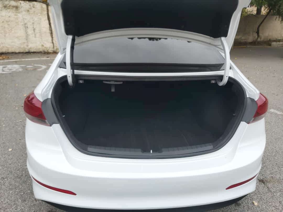 Hyundai Elantra, 2018 il, 2.0 L, 16 200 km