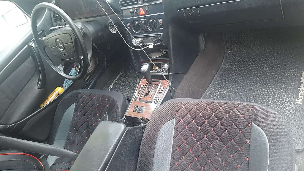 Mercedes C 250, 1998 il, 2.5 L, 350 000 km