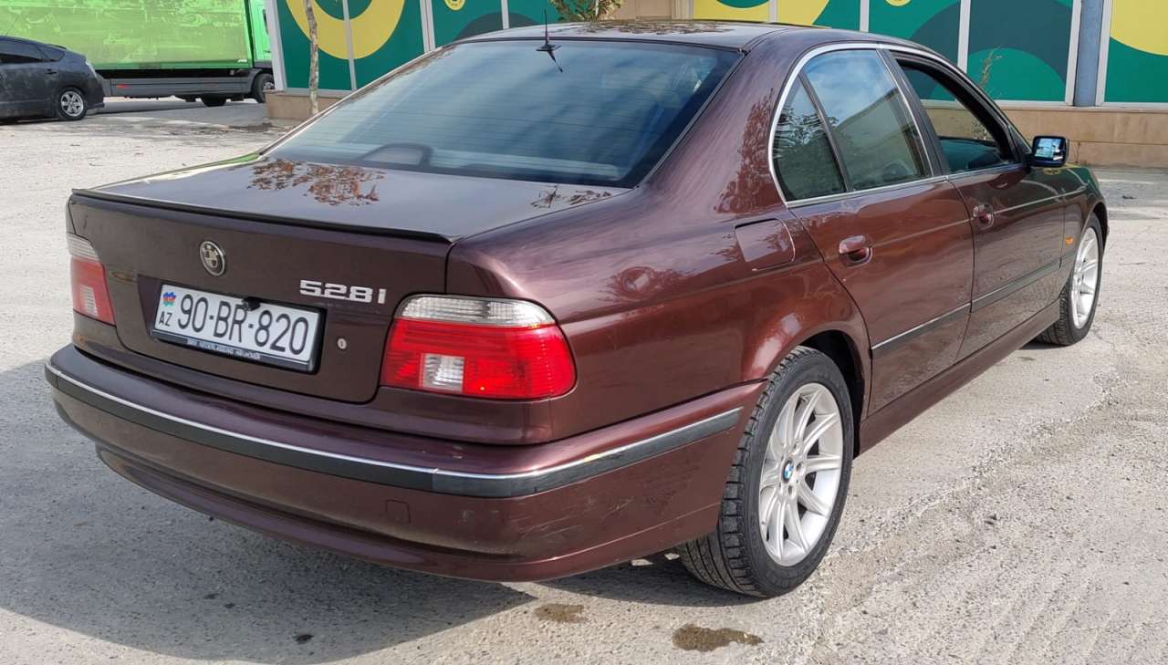 BMW 528, 1996 il, 2.8 L, 281 616 km