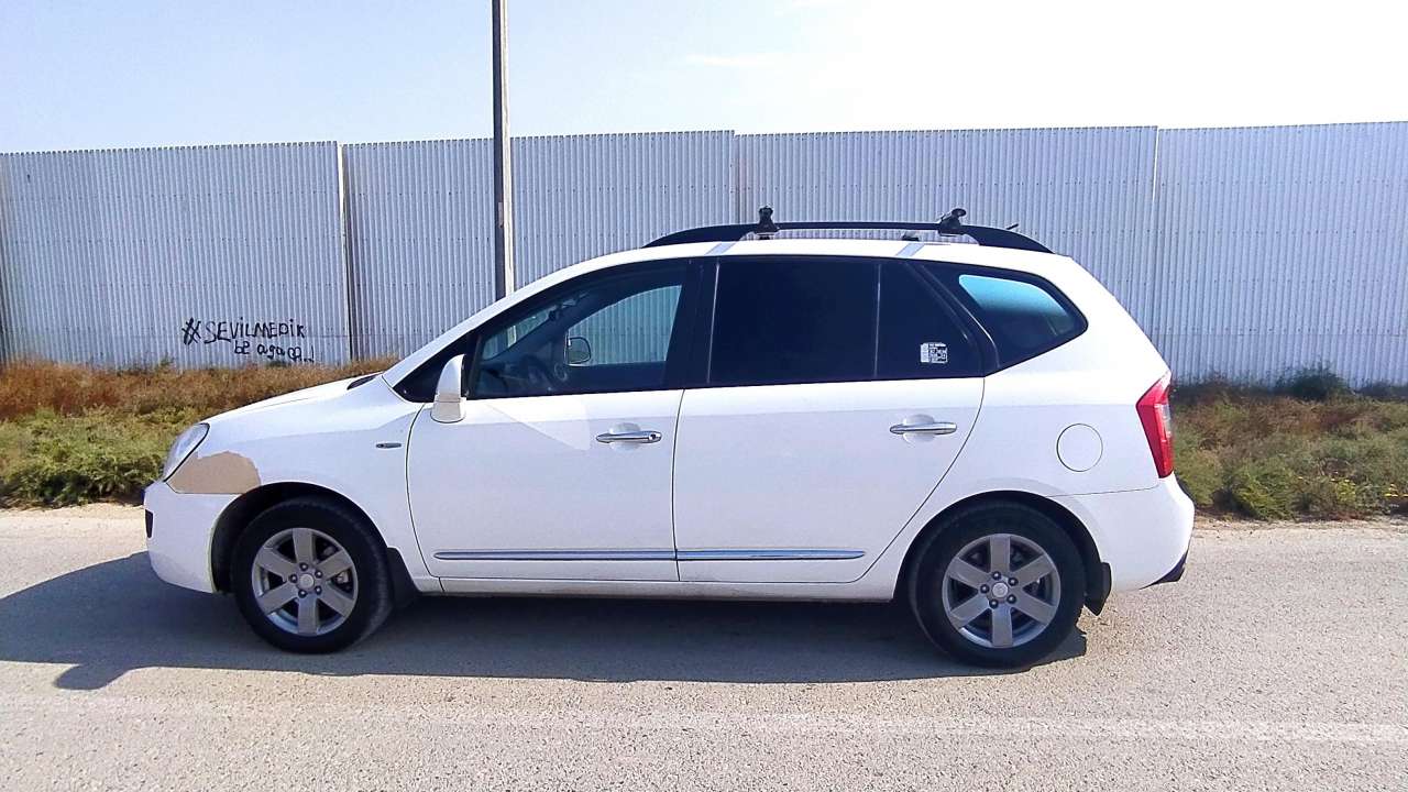 Kia Carens, 2008 il, 2.0 L, 203 000 km