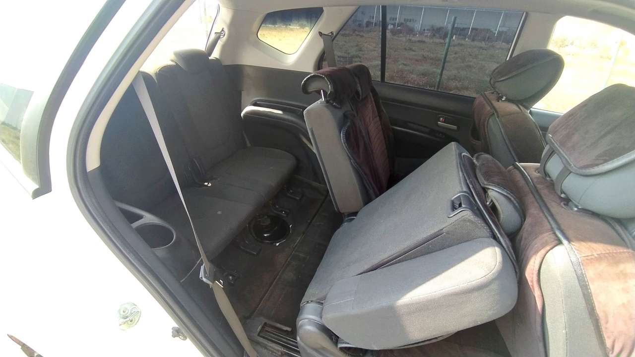 Kia Carens, 2008 il, 2.0 L, 203 000 km