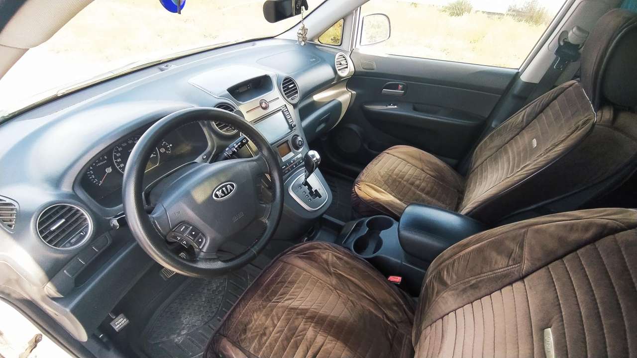 Kia Carens, 2008 il, 2.0 L, 203 000 km