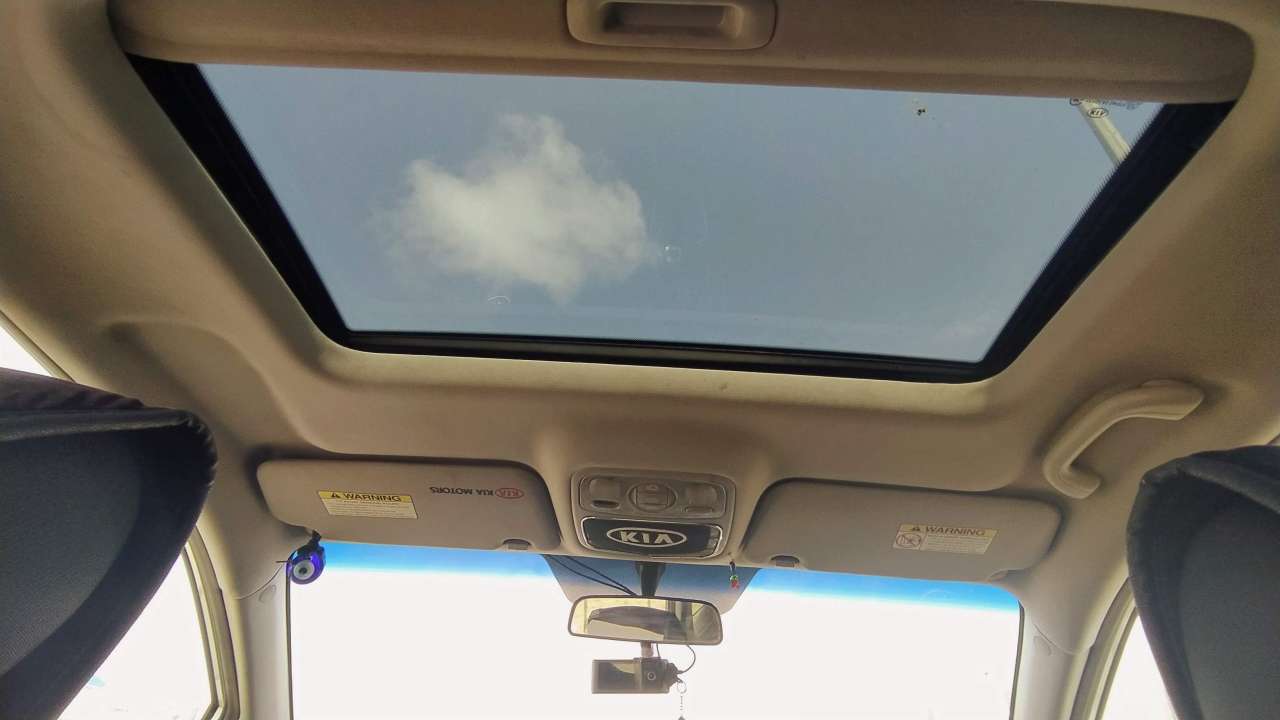 Kia Carens, 2008 il, 2.0 L, 203 000 km
