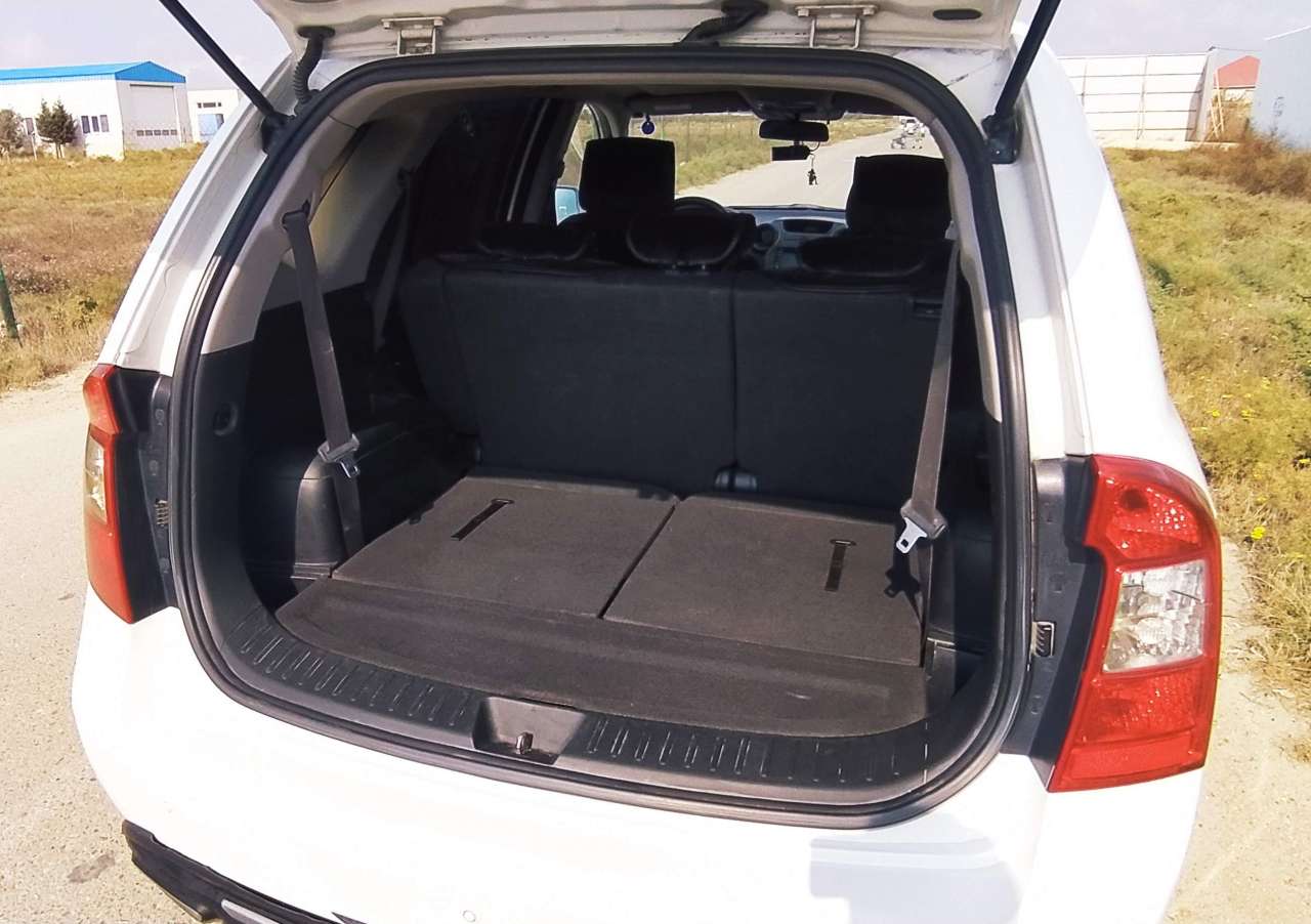 Kia Carens, 2008 il, 2.0 L, 203 000 km