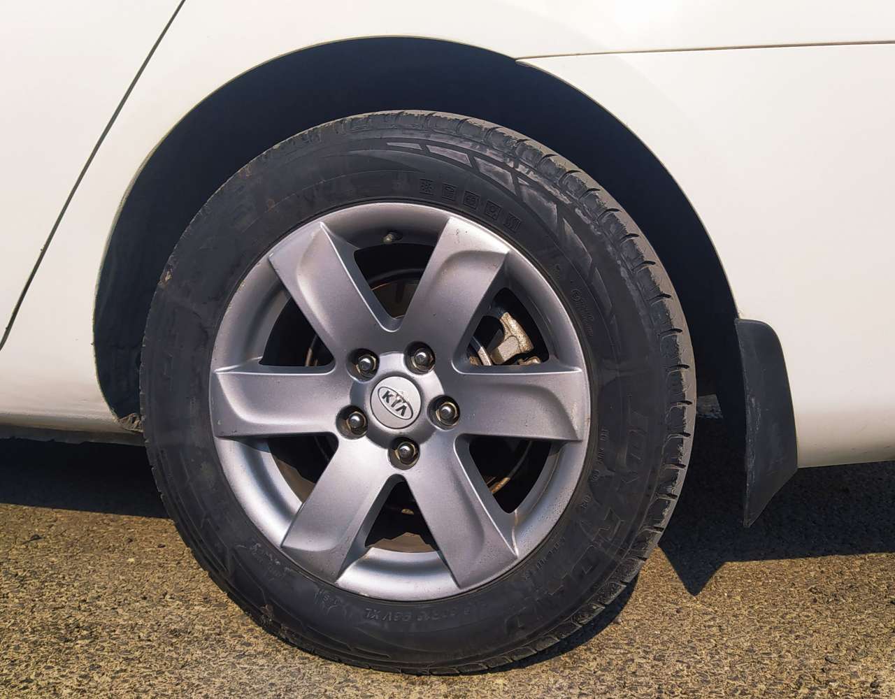 Kia Carens, 2008 il, 2.0 L, 203 000 km