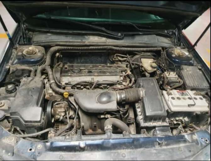Peugeot 406, 2002 il, 2.0 L, 329 700 km