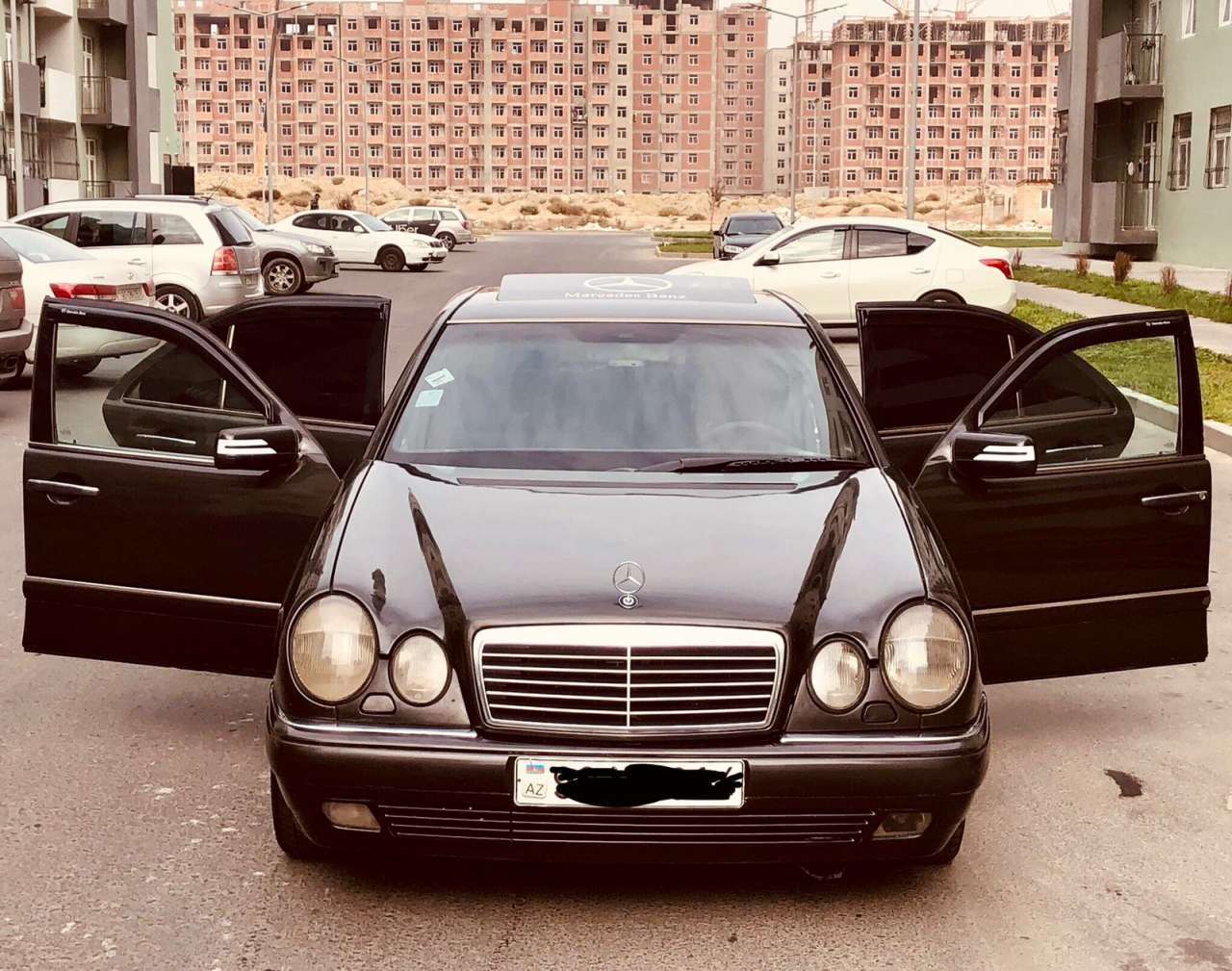 Mercedes E 320, 1997 il, 3.2 L, 327 802 km