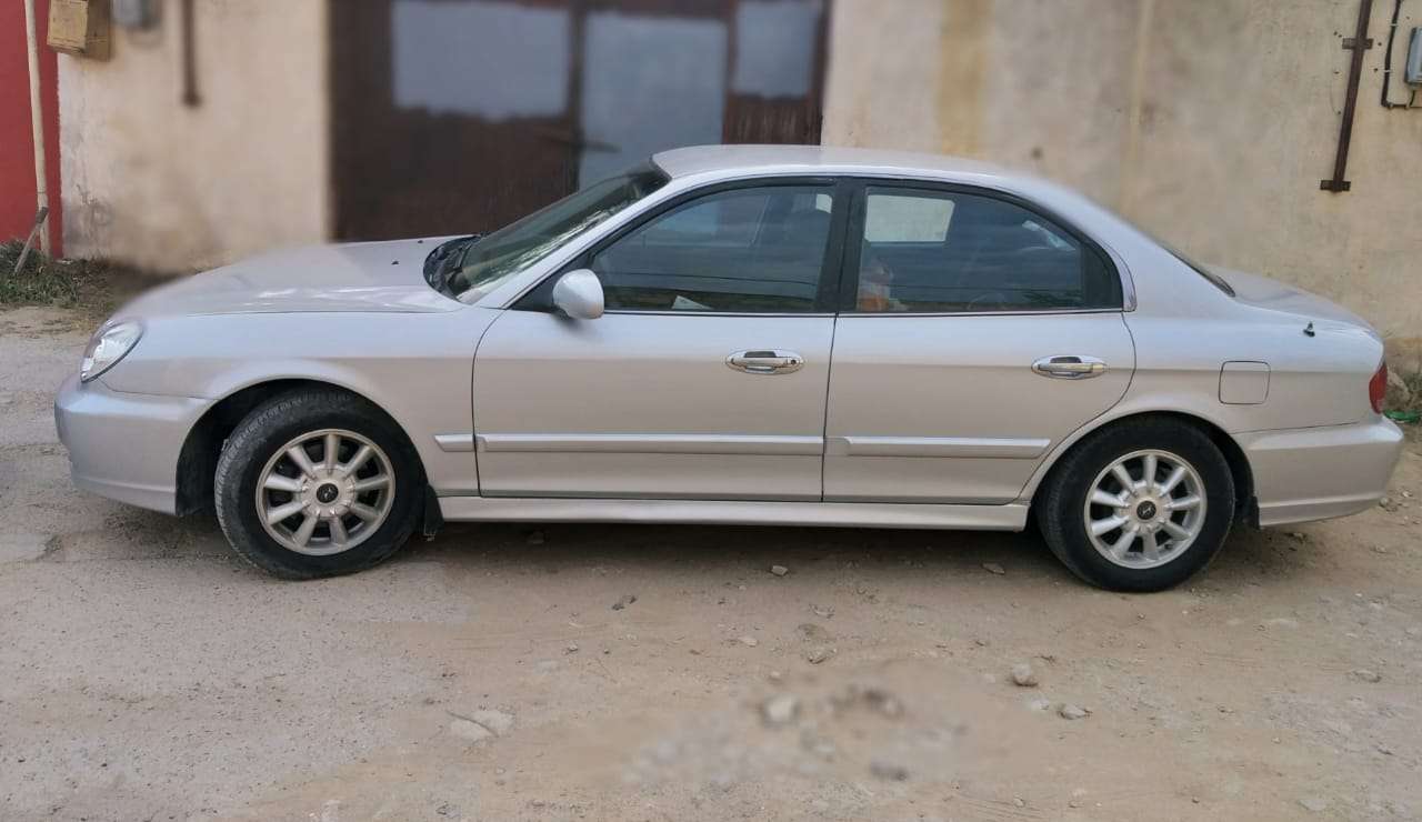 Hyundai Sonata, 2004 il, 2.0 L, 350 000 km