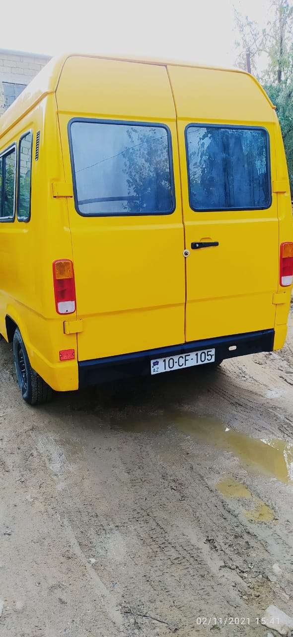 Mercedes 208 D, 1991 il, 2.3 L, 589 634 km