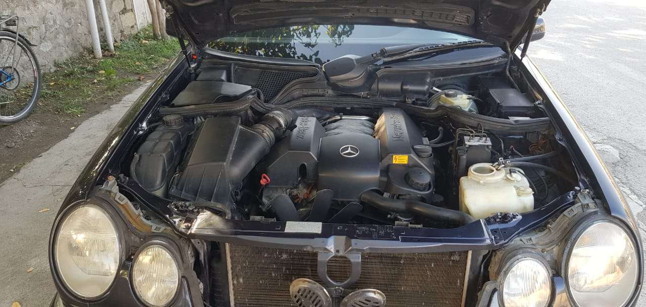 Mercedes E 320, 1997 il, 3.2 L, 485 000 km