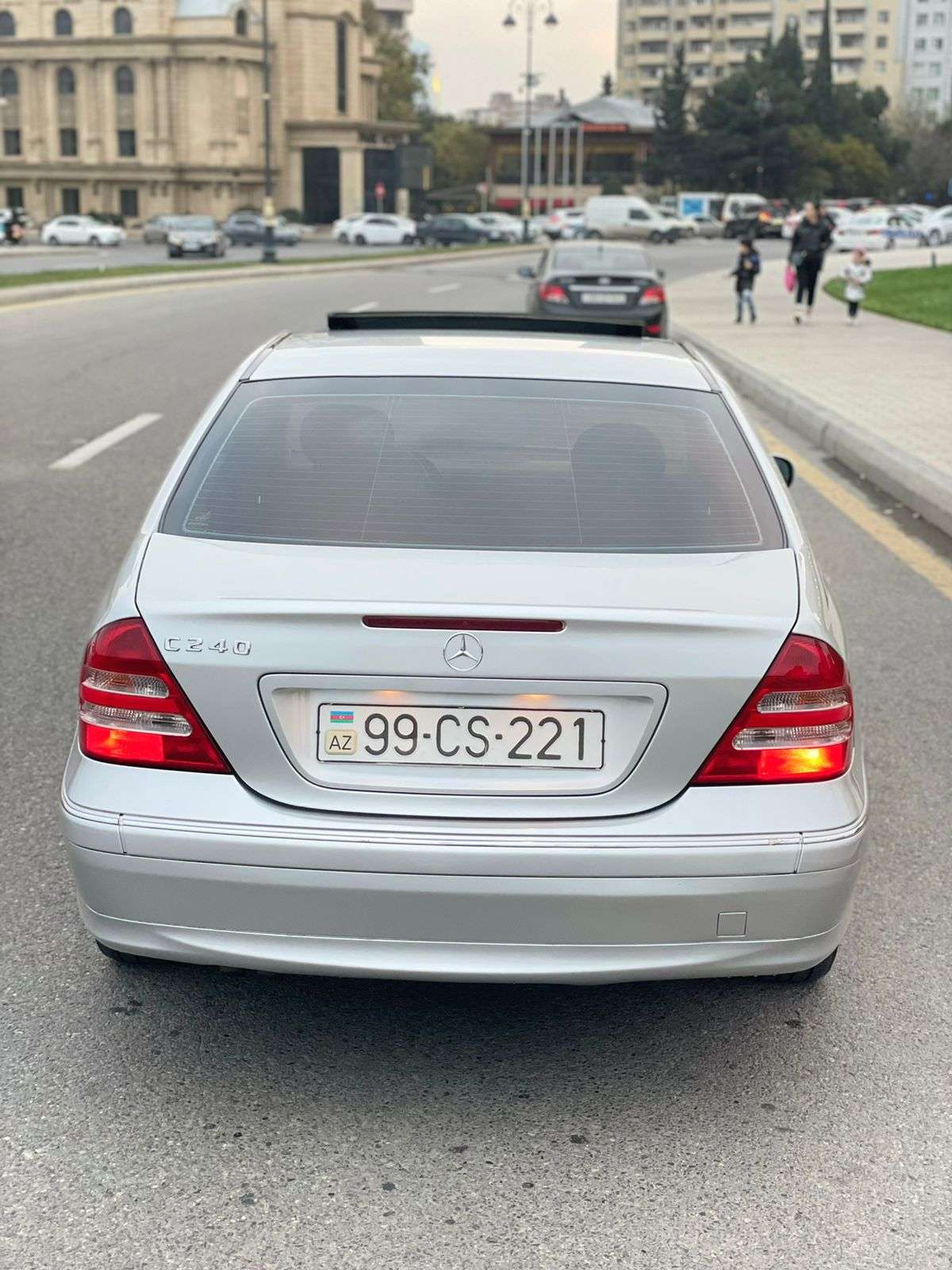 Mercedes C 240, 2002 il, 2.6 L, 366 000 km