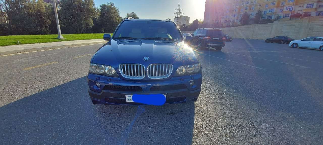 BMW X5, 2005 il, 4.8 L, 270 000 km
