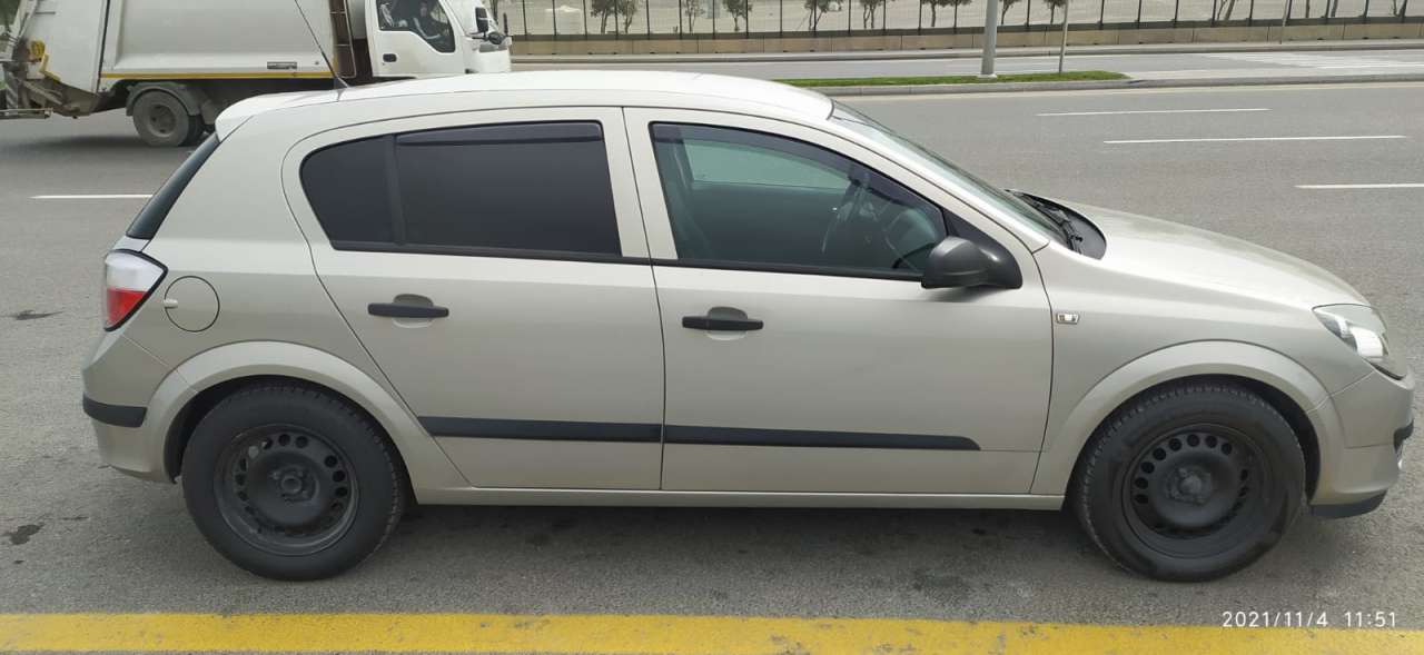 Opel Astra, 2006 il, 1.4 L, 319 424 km