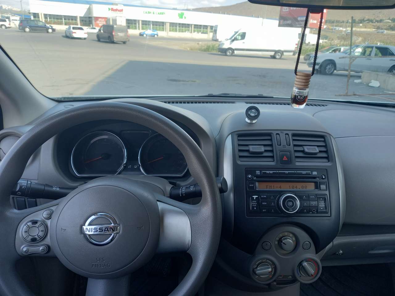 Nissan Sunny, 2012 il, 1.5 L, 170 000 km
