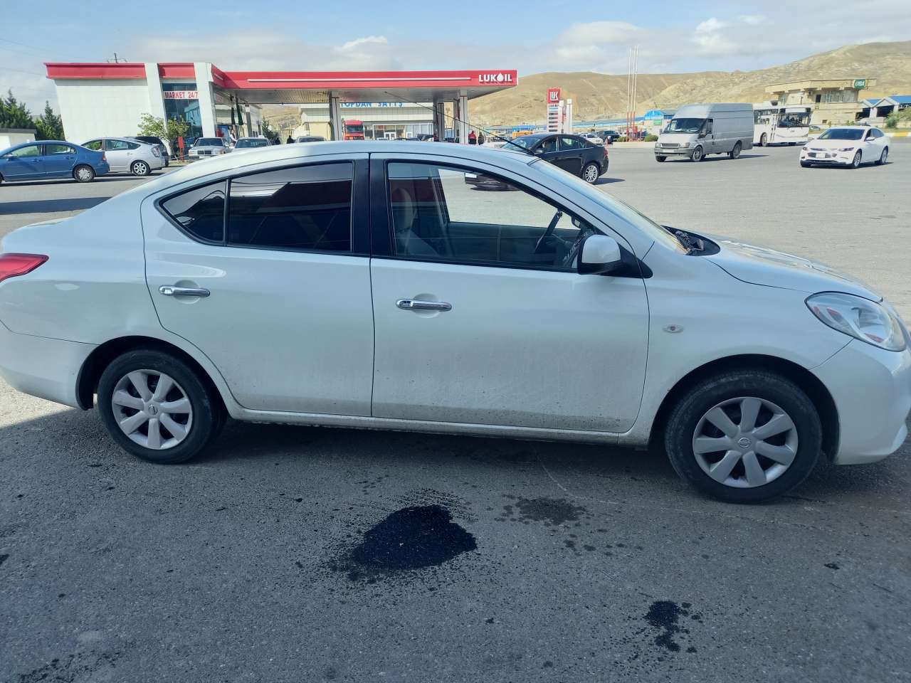 Nissan Sunny, 2012 il, 1.5 L, 170 000 km