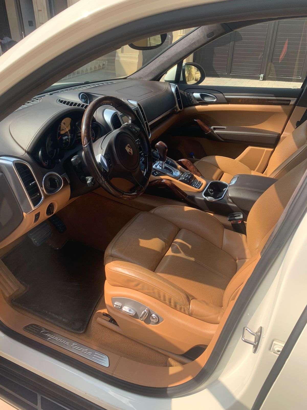 Porsche Cayenne, 2011 il, 4.8 L, 70 000 km