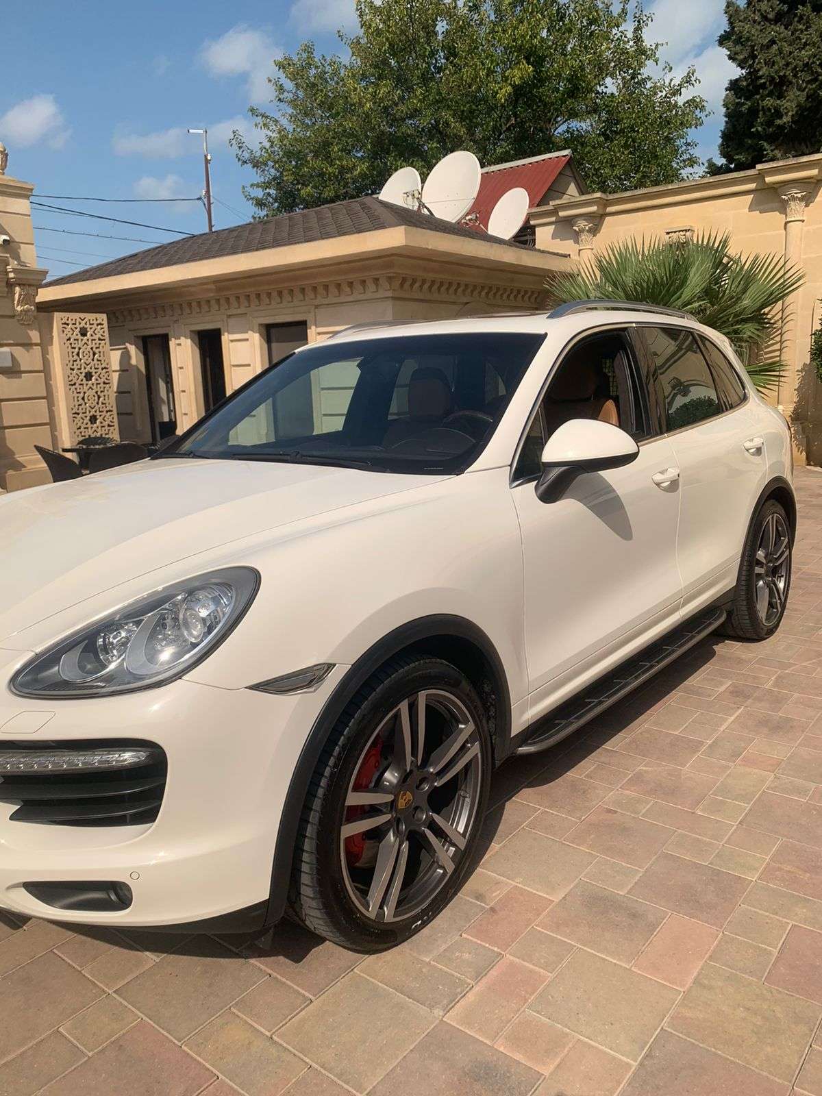 Porsche Cayenne, 2011 il, 4.8 L, 70 000 km