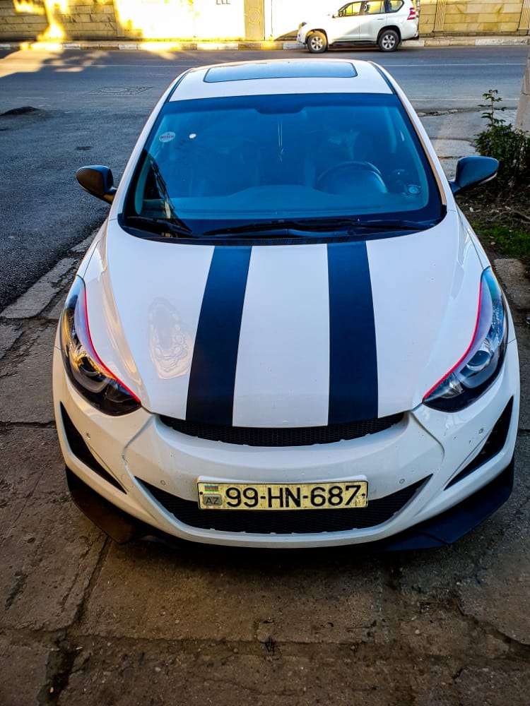 Hyundai Elantra, 2014 il, 1.8 L, 130 000 km