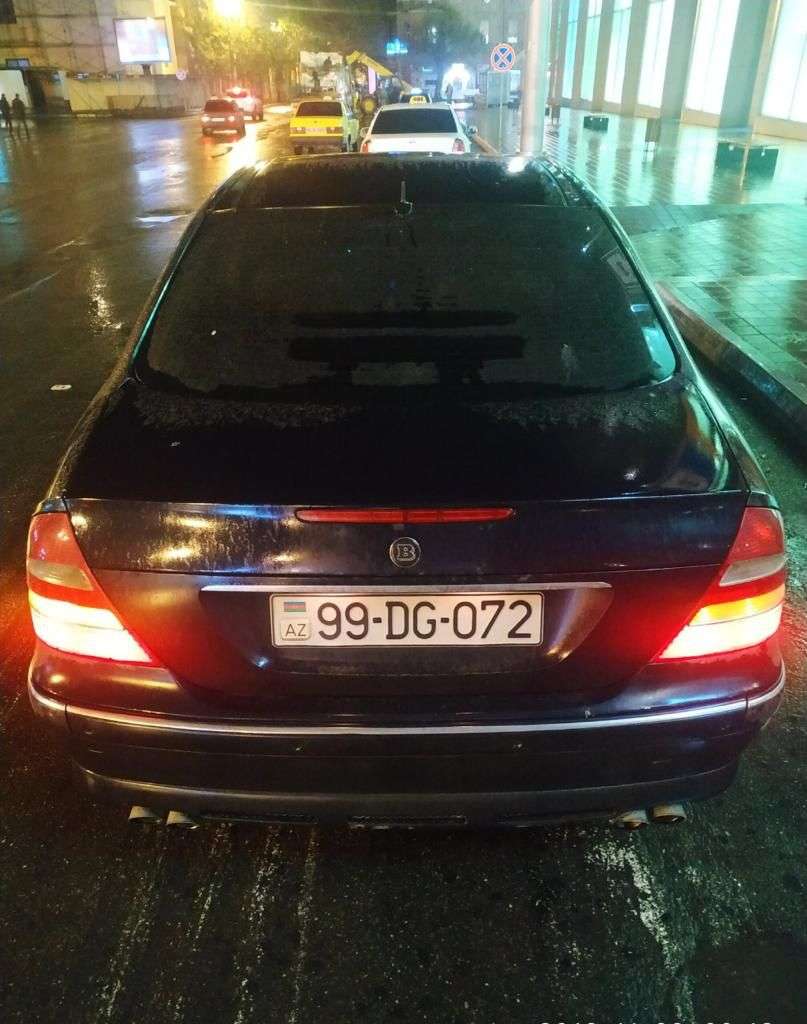 Mercedes E 320, 2002 il, 3.2 L, 372 000 km