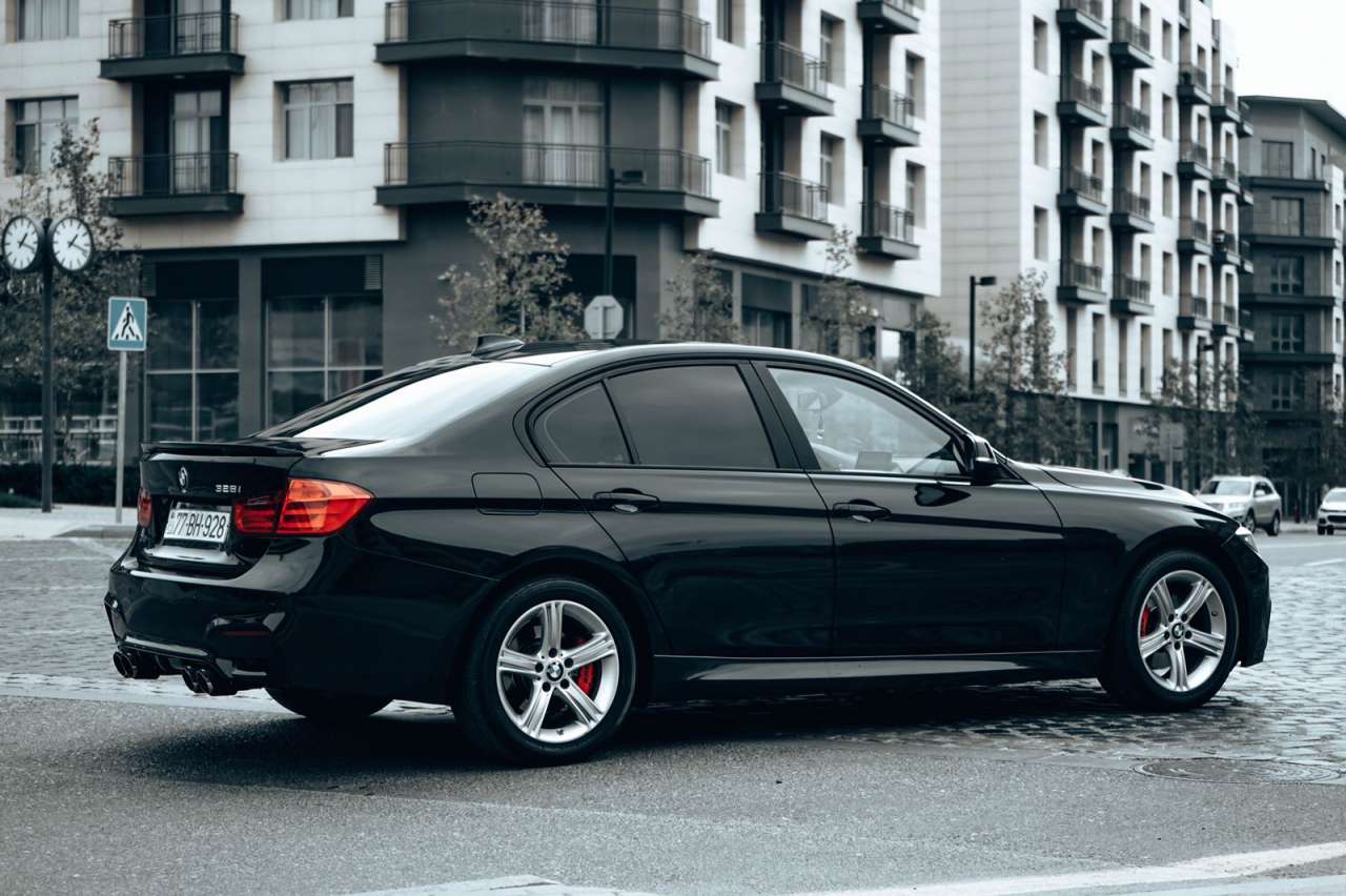 BMW 328, 2012 il, 2.0 L, 215 652 km