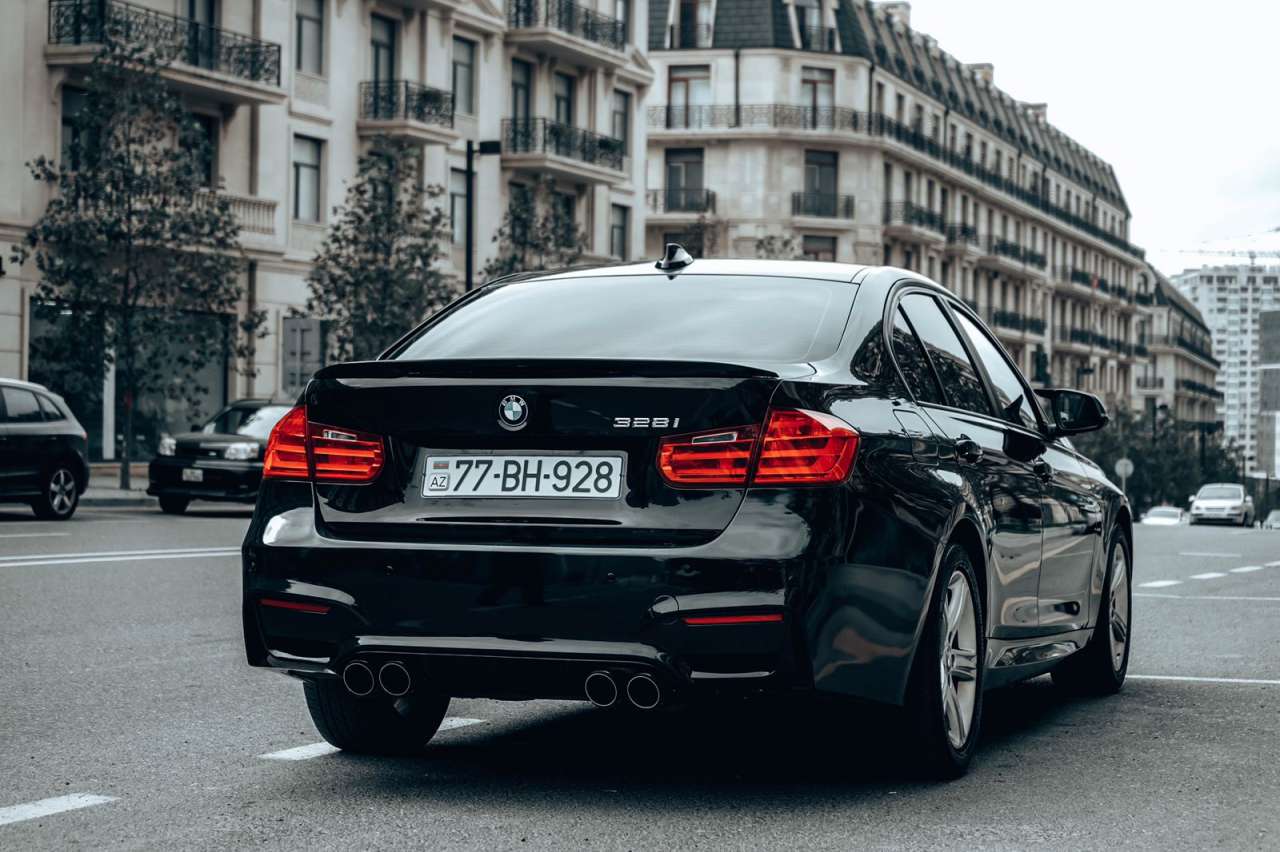 BMW 328, 2012 il, 2.0 L, 215 652 km