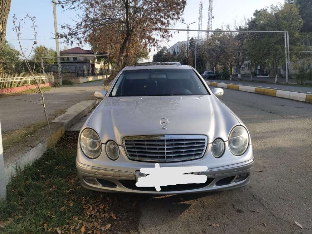 Mercedes E 240, 2002 il, 2.4 L, 382 567 km