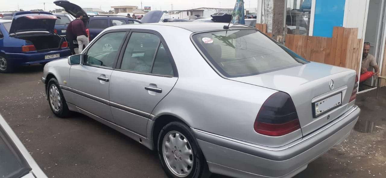 Mercedes C 220, 1998 il, 2.2 L, 460 000 km