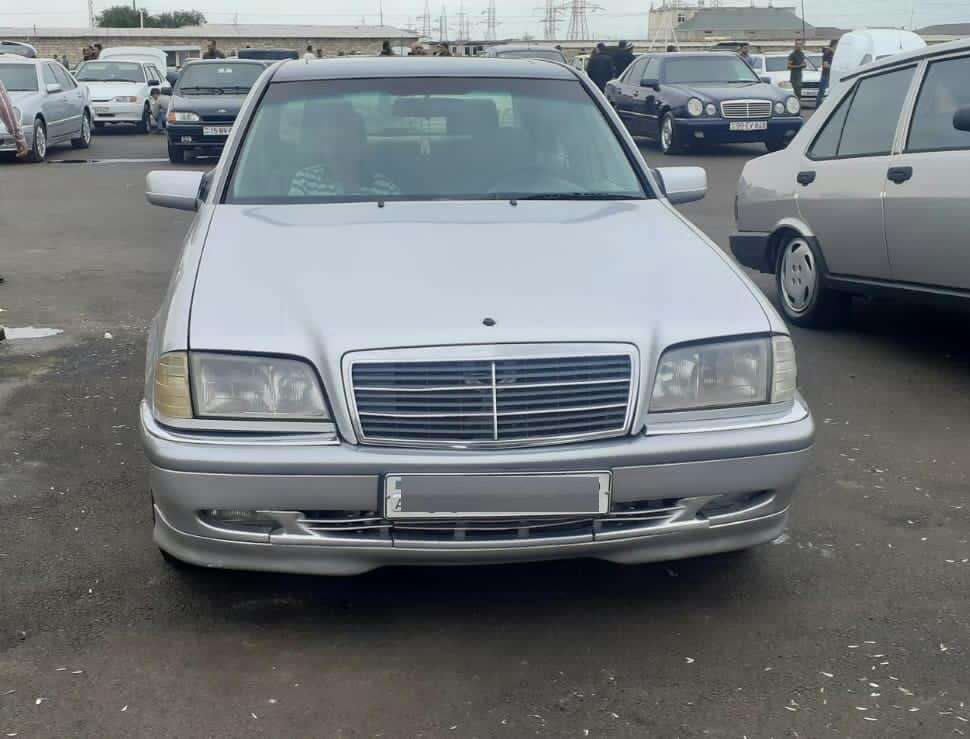 Mercedes C 220, 1998 il, 2.2 L, 460 000 km