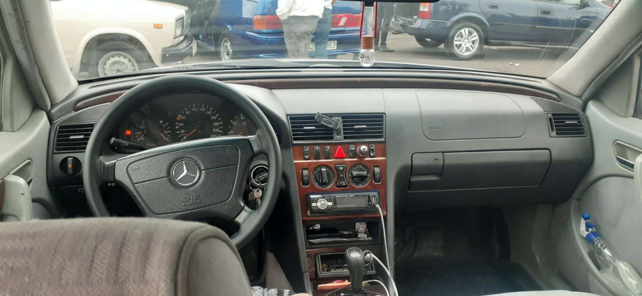 Mercedes C 220, 1998 il, 2.2 L, 460 000 km