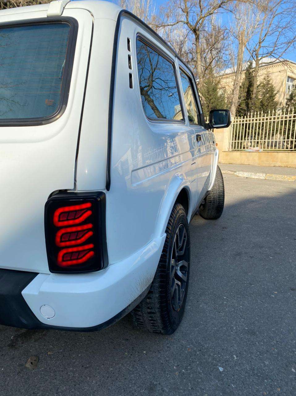 LADA (VAZ) Niva, 2015 il, 1.7 L, 15 000 km