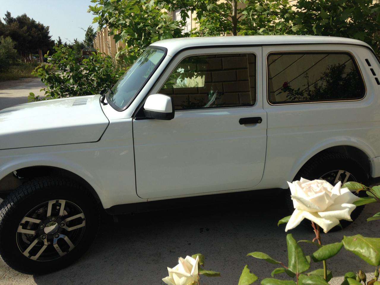LADA (VAZ) Niva, 2015 il, 1.7 L, 15 000 km