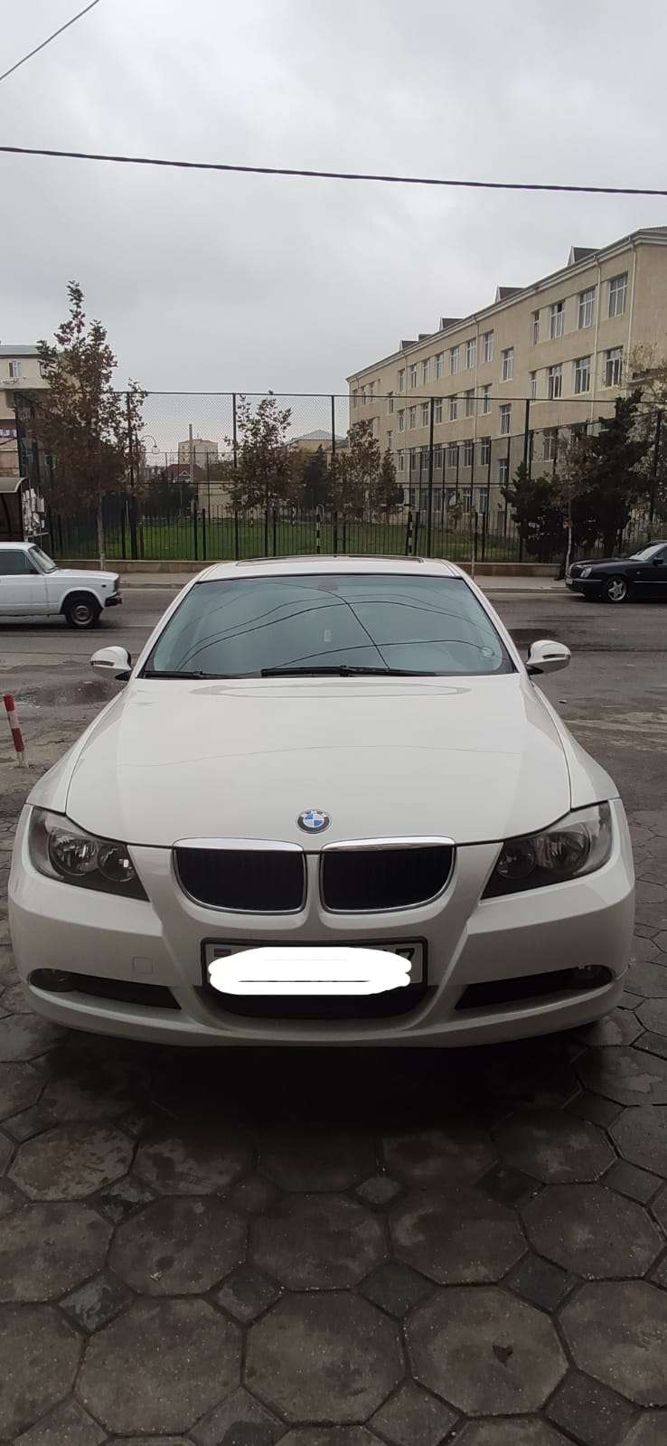 BMW 320, 2006 il, 2.0 L, 284 000 km