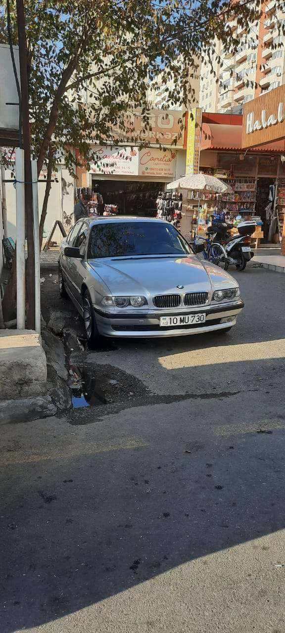 BMW 730, 2001 il, 2.9 L, 224 000 km