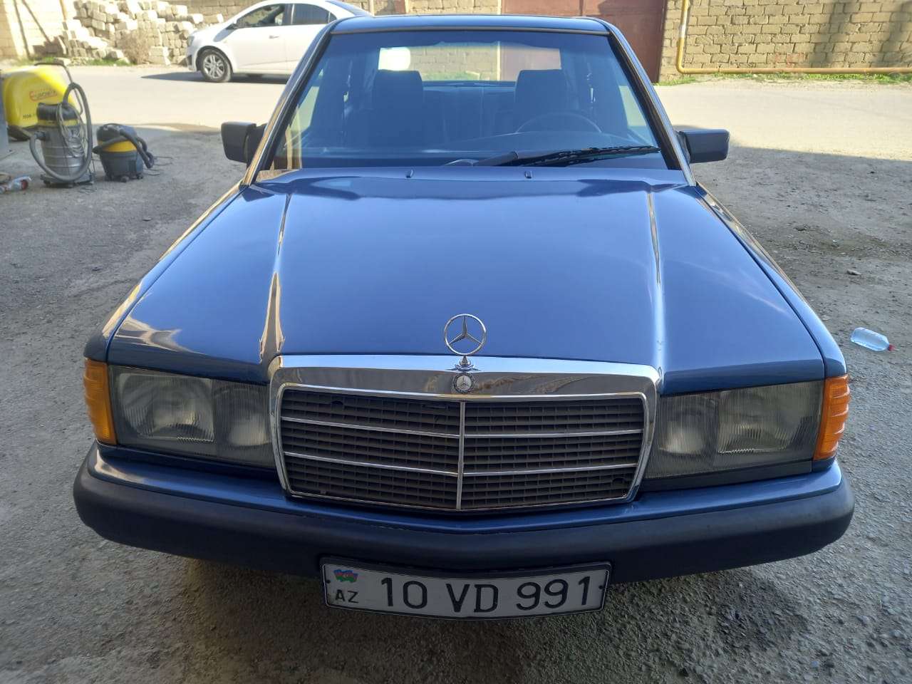 Mercedes 190, 1991 il, 2.0 L, 350 000 km
