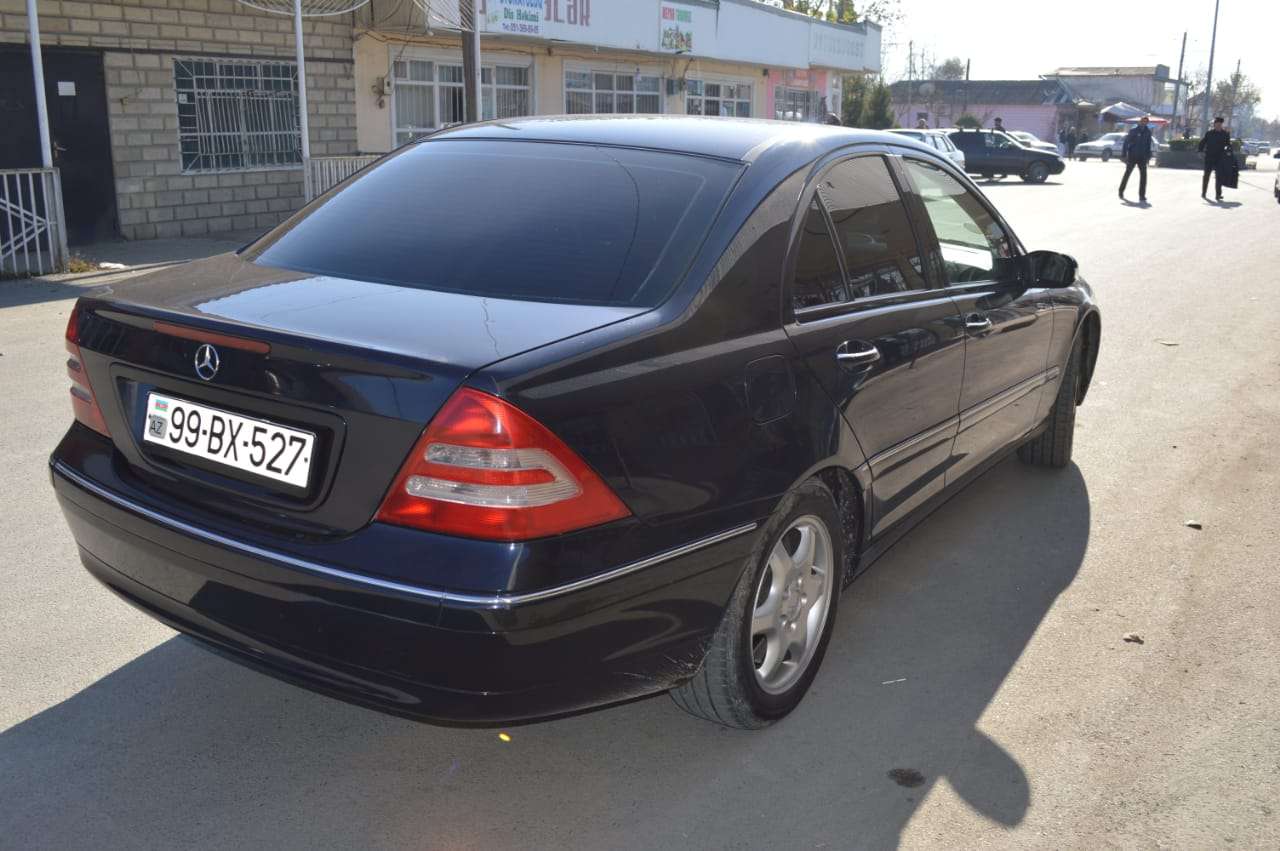 Mercedes C 240, 2000 il, 2.6 L, 172 000 km