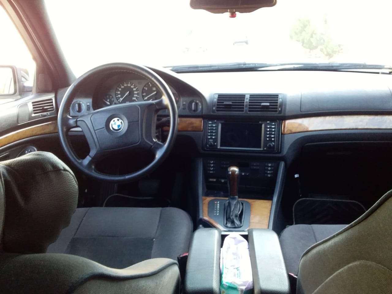 BMW 528, 1997 il, 2.5 L, 319 000 km