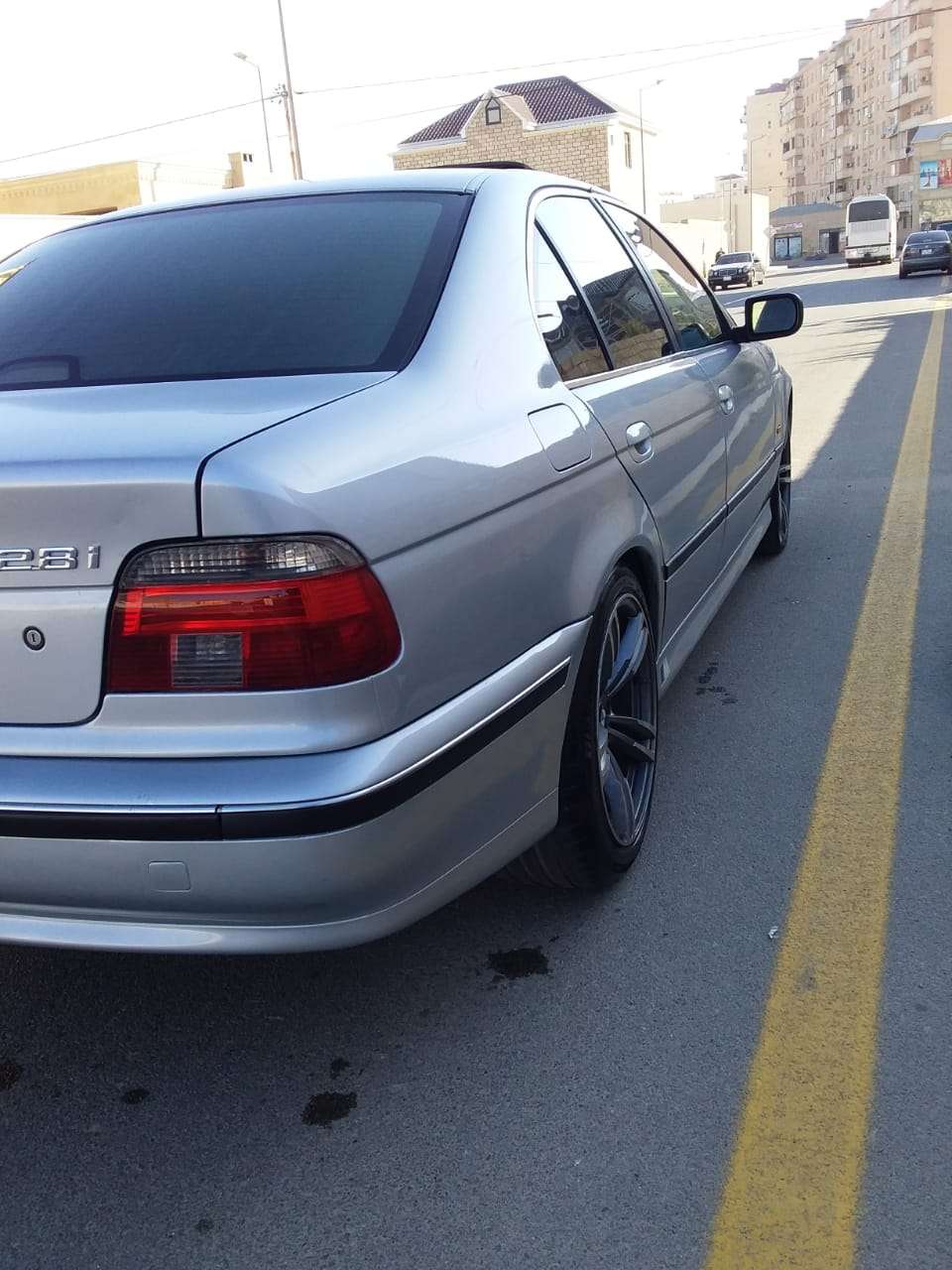 BMW 528, 1997 il, 2.5 L, 319 000 km