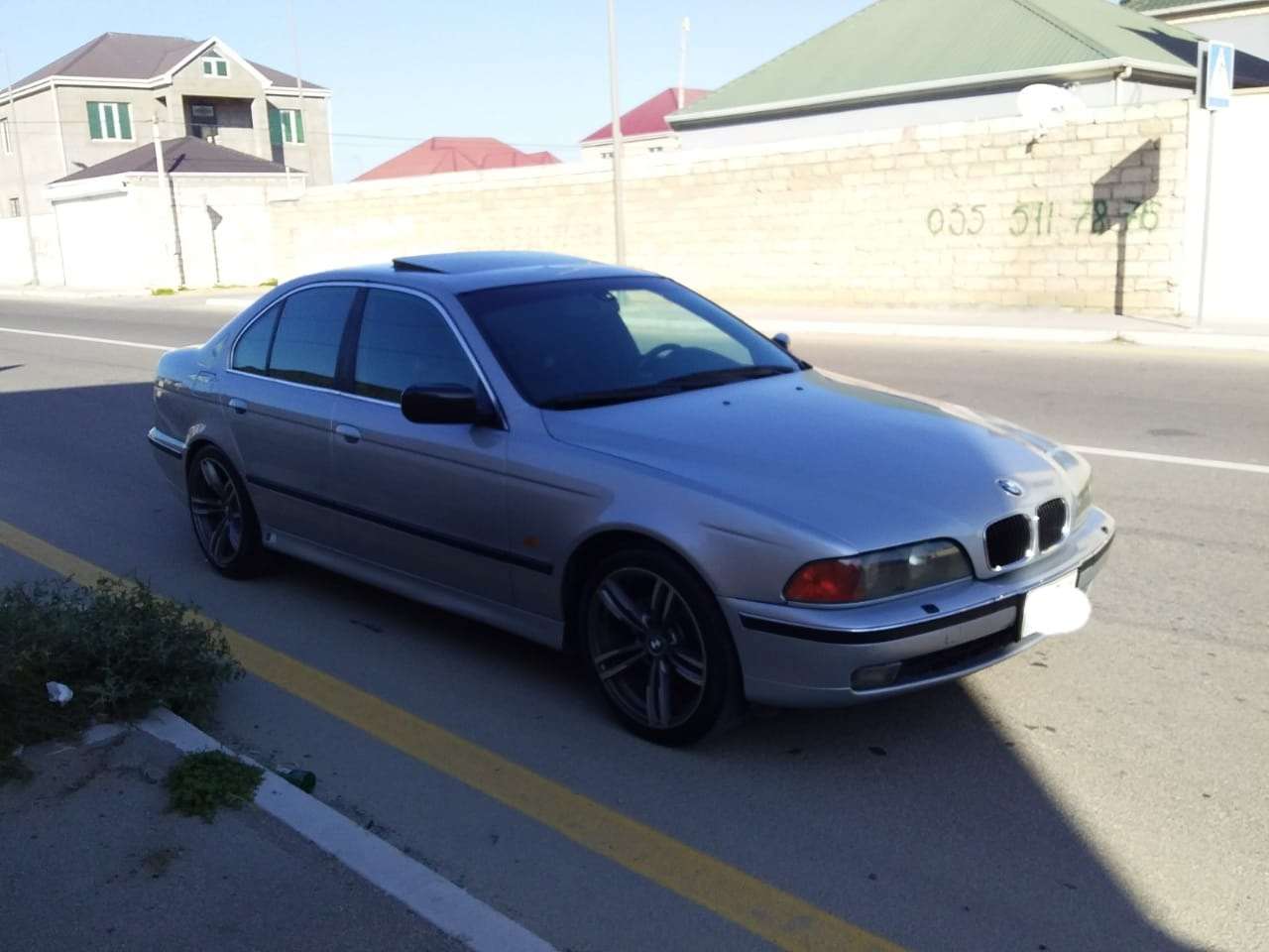 BMW 528, 1997 il, 2.5 L, 319 000 km
