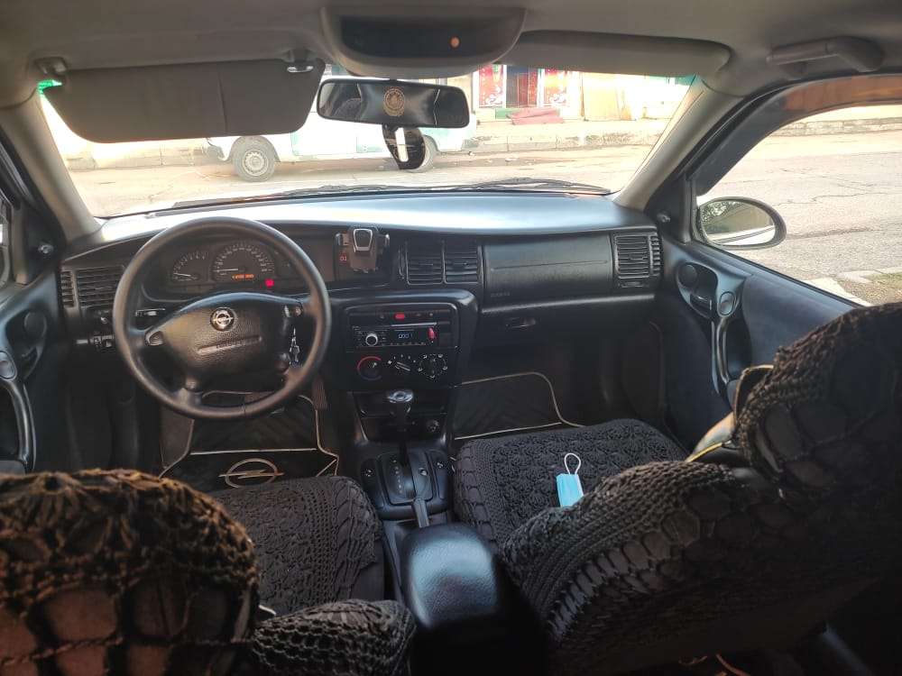 Opel Vectra, 1999 il, 1.6 L, 412 000 km