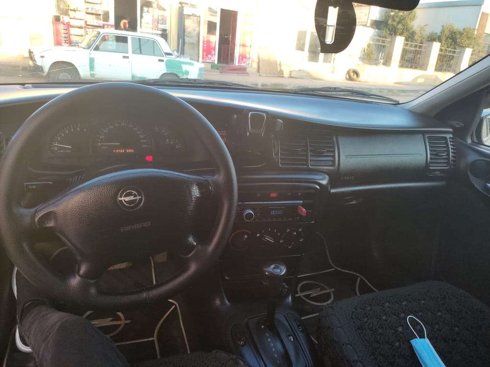Opel Vectra, 1999 il, 1.6 L, 412 000 km